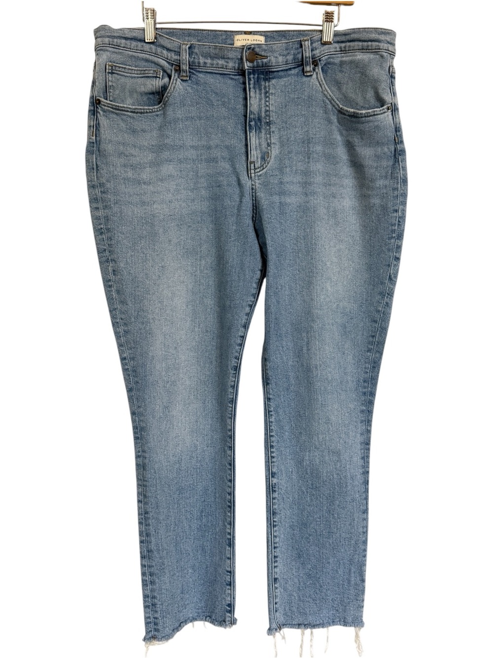 Oliver Logan Jeans Women’s Size 34 Straight Leg Raw Hem Medium Wash